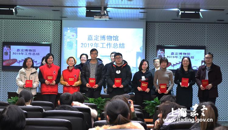 d3e2cde122fa4c25bf0c14d1295d52e4.jpg