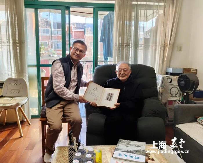 dabd9a769d774939bec101e5872b57a1.jpg dabd9a769d774939bec101e5872b57a1.jpg